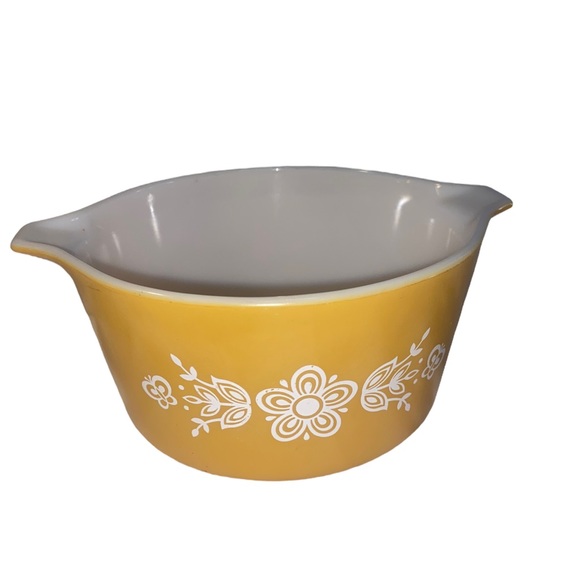 Vintage Pyrex Butterfly Gold Cinderella 11 Pc Nesting, Mixing, Butter —Sold - Picture 2 of 7